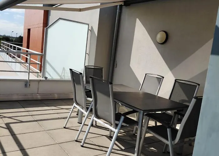 Spacieux 3 Pièces En Attique *